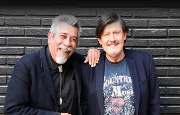 Jeff Espinoza y Ramon Arroyo: raíces, blues y carretera